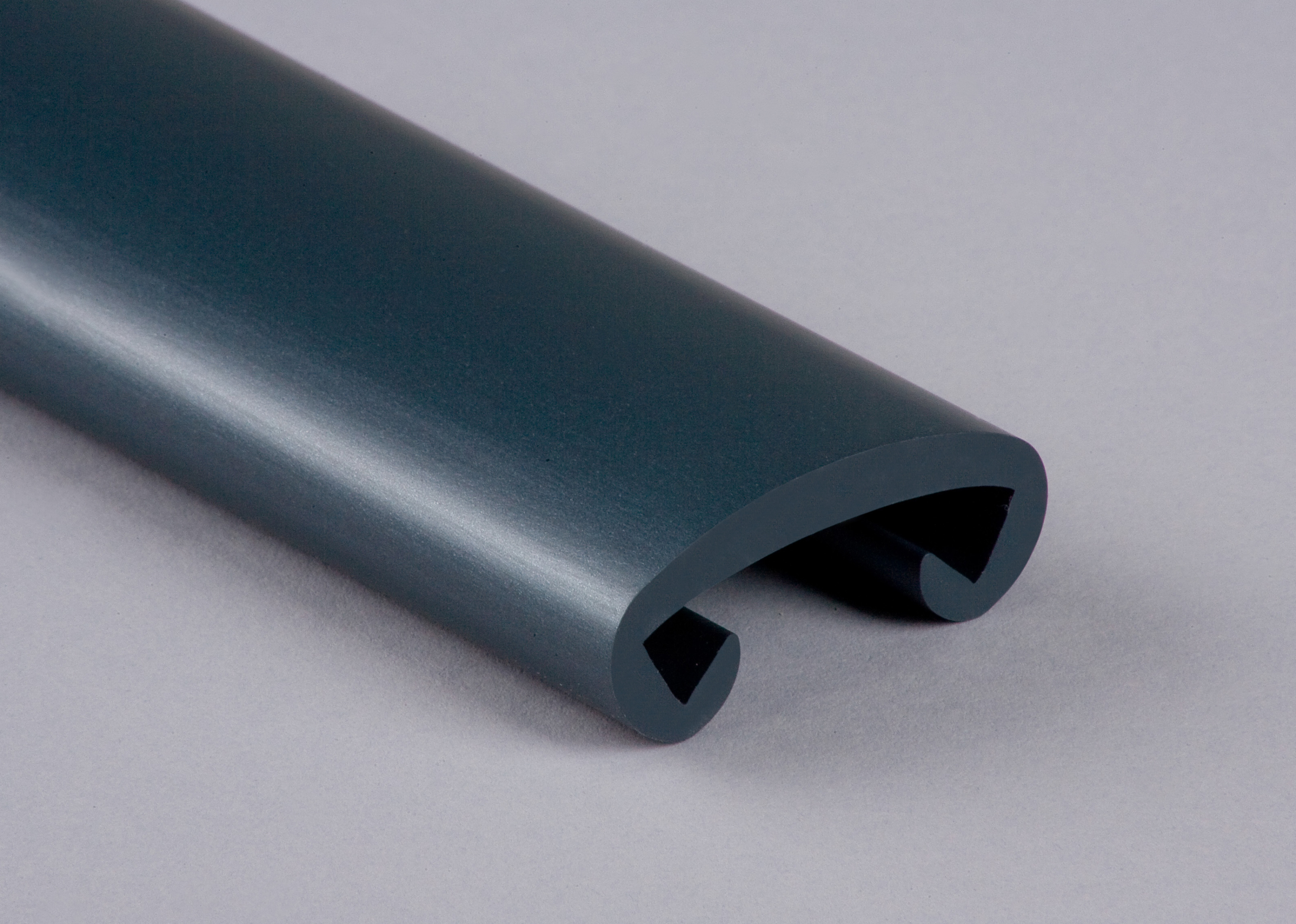 Kunststoffhandlauf für 40x8mm, stratos-anthrazit, Glanzeffekt